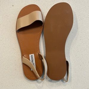 Like New Steve Madden Gladiator Sandal Size 8.5